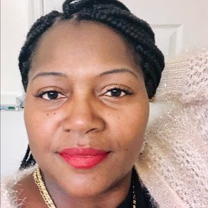 Meet your Posher, Paulette